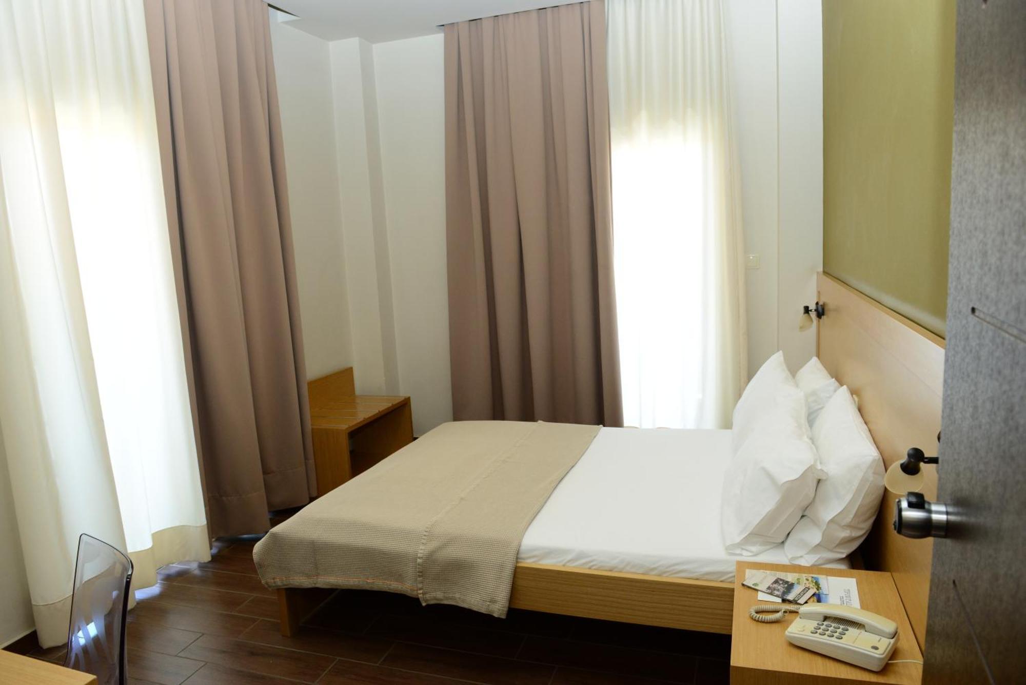 Ionion Hotel Kyparissia Pokój zdjęcie